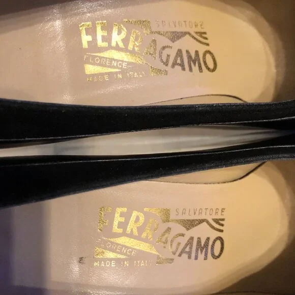 SALVATORE FERRAGAMO WOMEN'S BLACK LEATHER DRESS SHOES  SIZE: 7 1/2 B - Picture 10 of 12